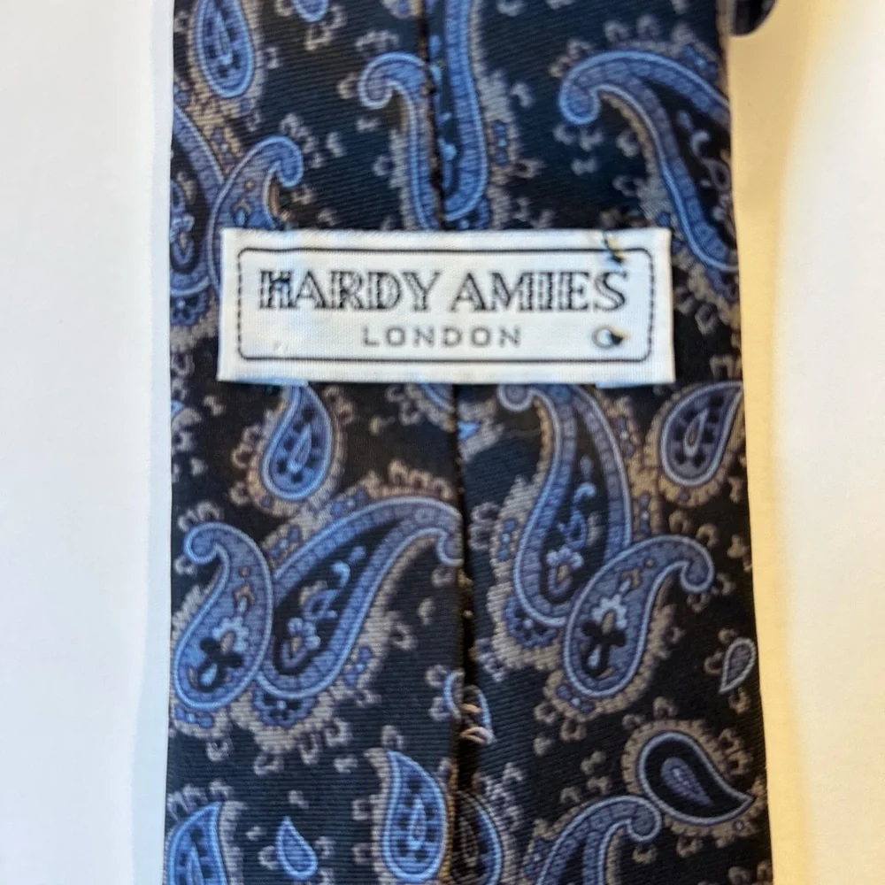 Hardie Amies‎ London Silk Necktie Classic Tan & Blue Paisley Sophisticated